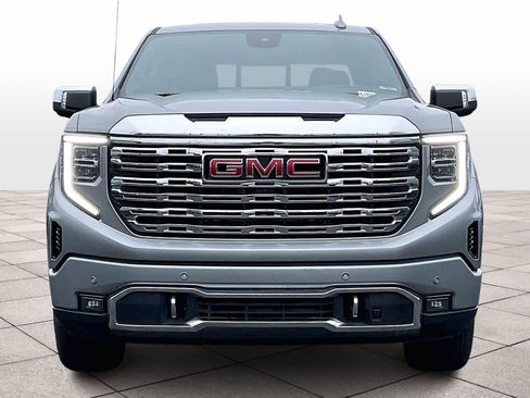 Used 2024 GMC Sierra 1500 Denali w/ Denali Reserve Package image 3