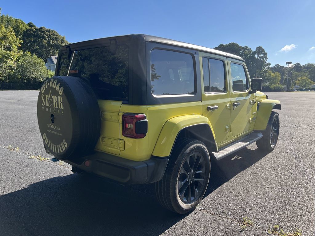 Used 2023 Jeep Wrangler Unlimited Sahara w/ Dual Top Group AWD/4WD image 3