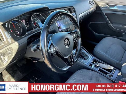 Used 2019 Volkswagen e-Golf SE w/ Driver Assistance Package FWD image 16