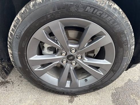 Certified 2023 Ford Explorer XLT w/ Equipment Group 202A image 13