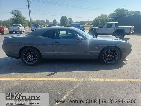 Used 2023 Dodge Challenger R/T Scat Pack w/ Plus Package RWD image 6