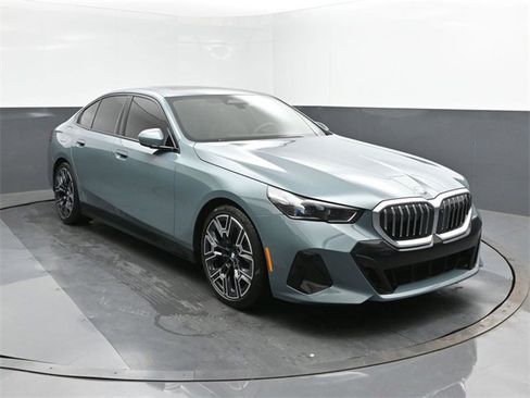 New 2024 BMW 530i w/ M Sport Package image 22