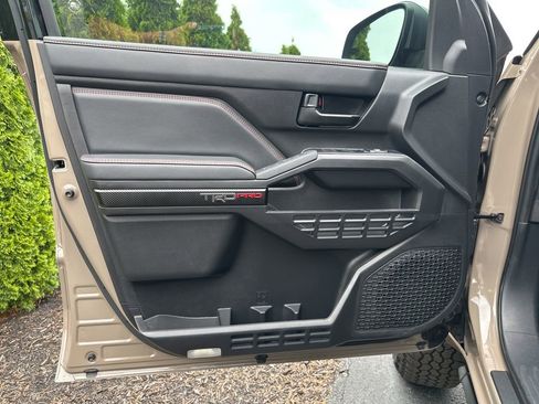 Certified 2025 Toyota Tacoma TRD Pro AWD/4WD image 8