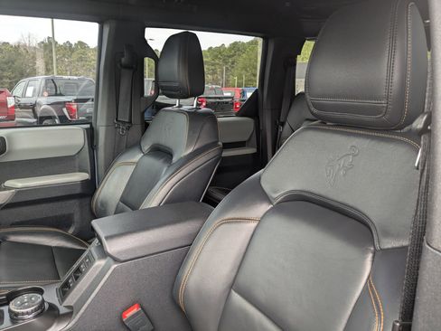 Used 2022 Ford Bronco Badlands w/ Sasquatch Package image 24