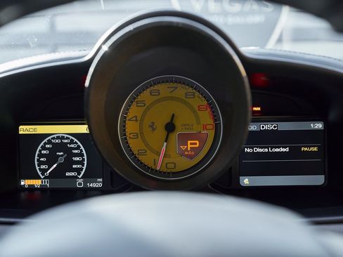 Used 2013 Ferrari 458 Italia Coupe image 57