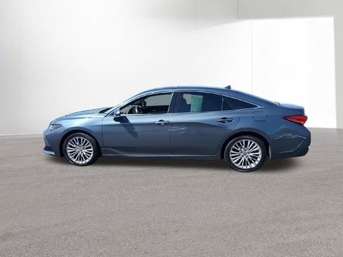 Used 2022 Toyota Avalon Limited w/ Advanced Safety Package image 5