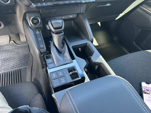 Used 2024 Toyota Land Cruiser image 26