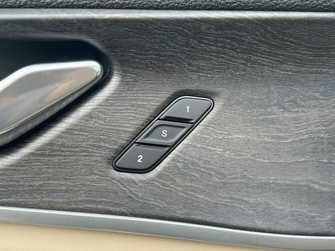 New 2025 Jeep Grand Cherokee Limited w/ Luxury Tech Group II image 21