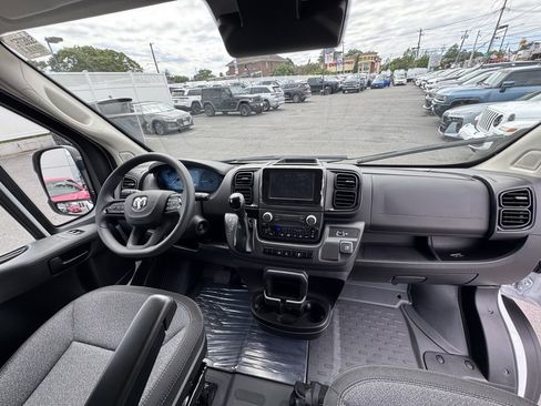 Used 2025 RAM ProMaster 3500 image 24