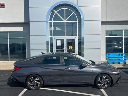 Used 2024 Hyundai Elantra Limited