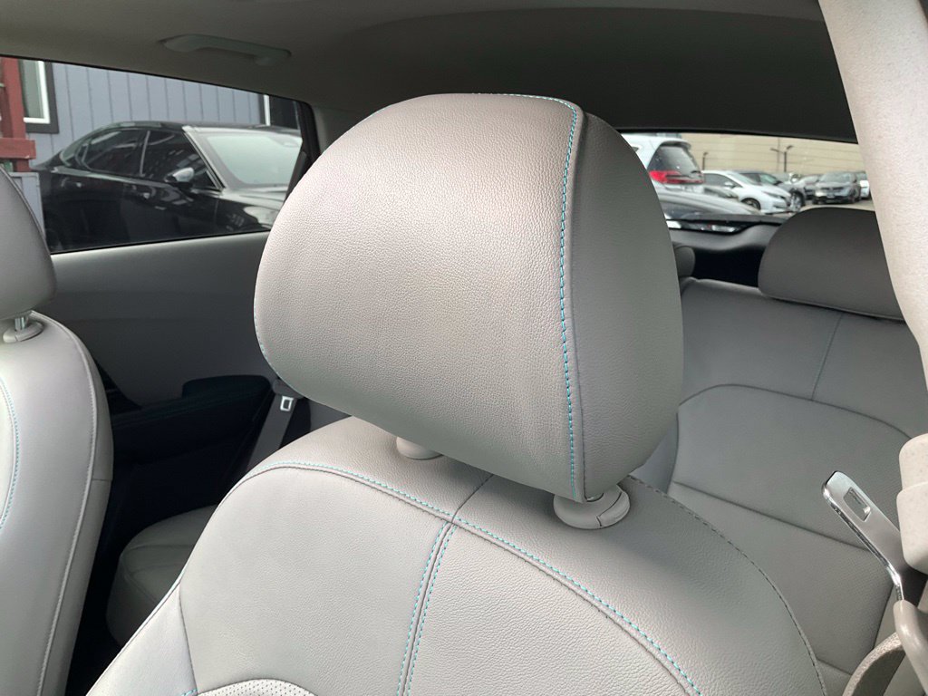 Used 2019 Kia Niro EX Premium w/ Sunroof Package FWD image 17