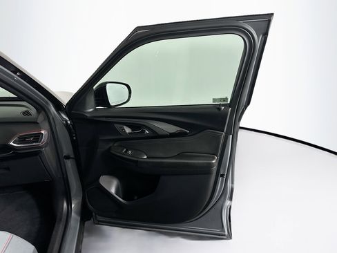 Used 2023 Chevrolet TrailBlazer RS w/ Convenience Package image 31