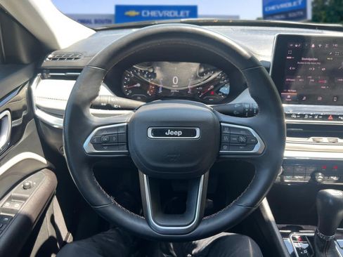 Used 2022 Jeep Compass Limited AWD/4WD image 16