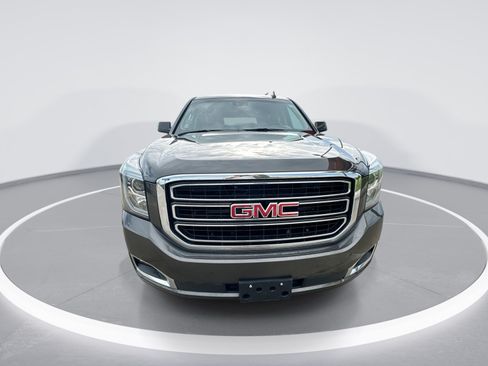 Certified 2019 GMC Yukon SLT w/ Open Road Package AWD/4WD image 3