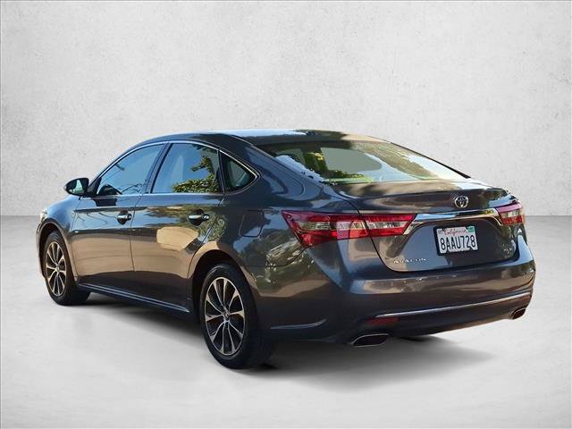 Used 2018 Toyota Avalon XLE FWD image 7