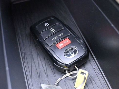 Certified 2025 Toyota Camry SE image 16