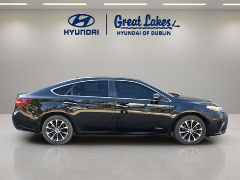 Used 2016 Toyota Avalon XLE Premium image 6
