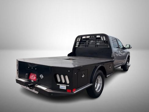 Used 2022 RAM 3500 Laramie AWD/4WD image 4