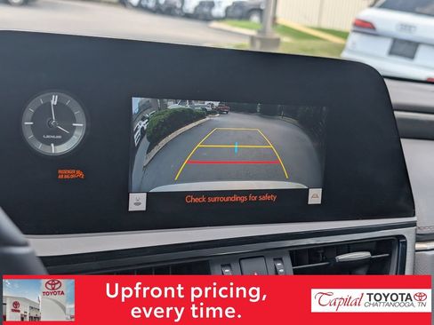 Used 2023 Lexus ES 250 w/ Premium Package AWD/4WD image 19