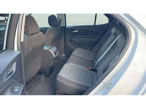 Used 2022 Chevrolet Equinox LT image 12