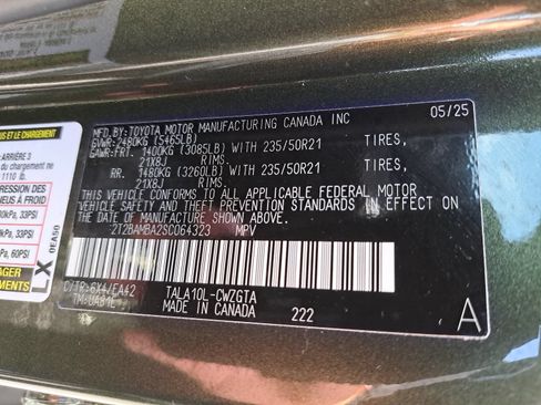 Used 2025 Lexus RX 350 Premium w/ Convenience Package FWD image 39