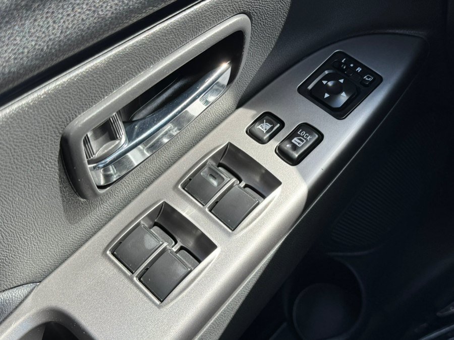 Used 2025 Mitsubishi Outlander Sport AWD image 7