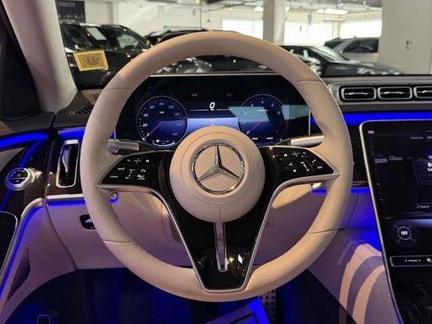 Used 2024 Mercedes-Benz S 580 4MATIC Sedan w/ AMG Line image 13