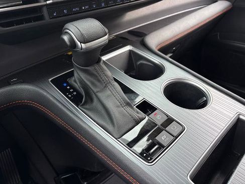 Used 2024 Toyota Sienna XSE w/ XSE Premium Package image 27