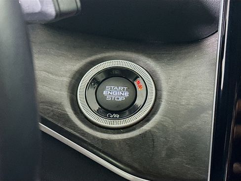 Used 2021 Jeep Grand Cherokee L Limited AWD/4WD image 20