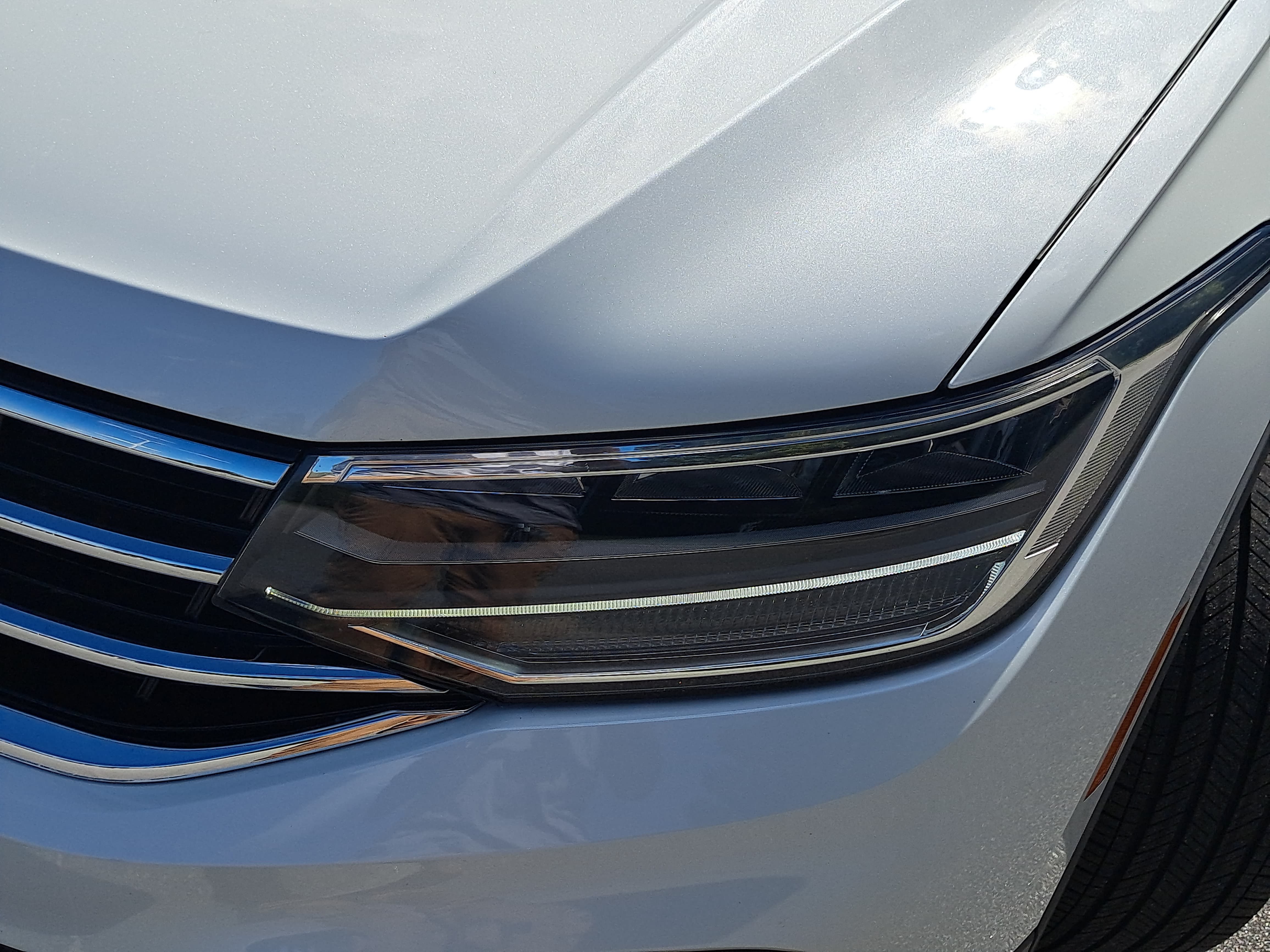 Certified 2023 Volkswagen Tiguan SE FWD image 31