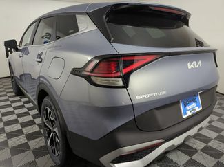 Used 2024 Kia Sportage EX FWD video 2