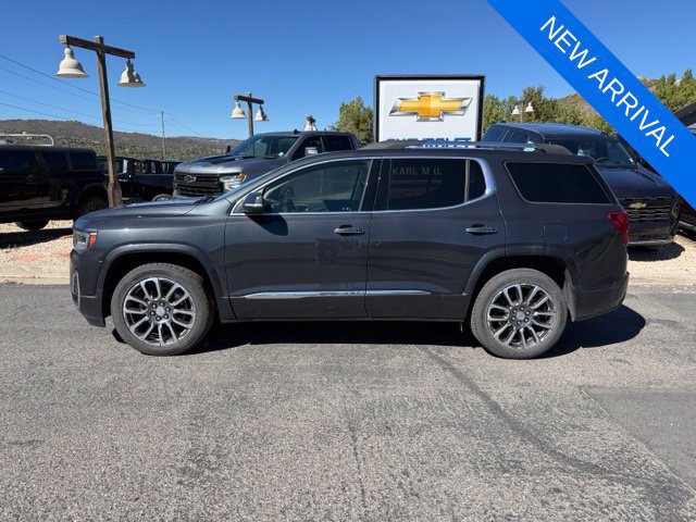 Used 2023 GMC Acadia Denali w/ Denali Ultimate Package AWD/4WD image 3