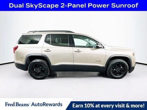 Used 2022 GMC Acadia AT4 w/ Technology Package AWD/4WD image 10