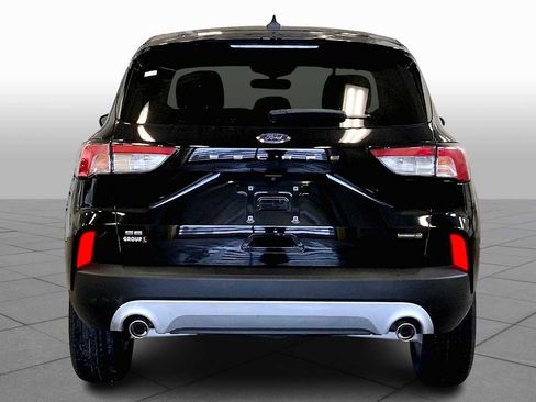 Used 2021 Ford Escape SE image 5