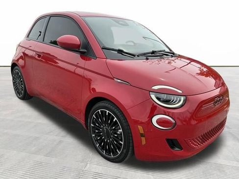 Used 2024 FIAT 500 e (RED) FWD image 2
