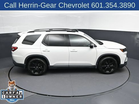 Used 2025 Honda Pilot Black Edition image 36
