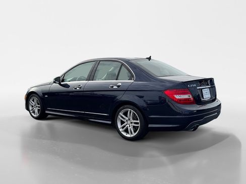 Used 2012 Mercedes-Benz C 250 Sport image 4