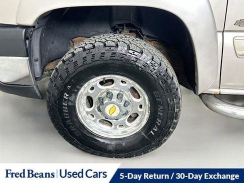 Used 2006 Chevrolet Silverado 2500 LT w/ Snow Plow Prep Package AWD/4WD image 26