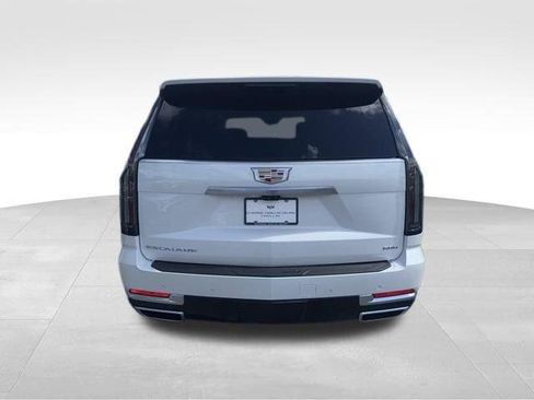 New 2025 Cadillac Escalade ESV Premium Luxury Platinum image 4