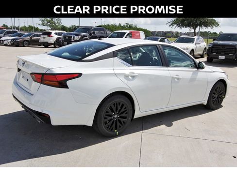 New 2026 Nissan Altima 2.5 SV FWD image 7