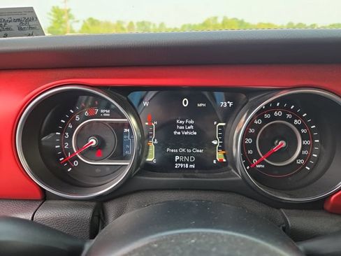 Used 2021 Jeep Wrangler Unlimited Rubicon AWD/4WD image 14