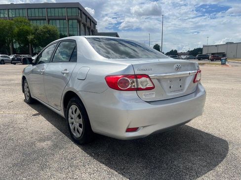 Used 2011 Toyota Corolla LE FWD image 7
