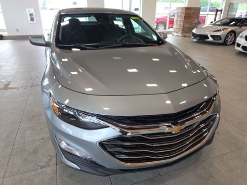Used 2024 Chevrolet Malibu LT FWD image 4