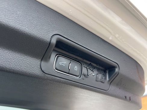 Certified 2024 Ford Explorer XLT w/ Equipment Group 202A image 23