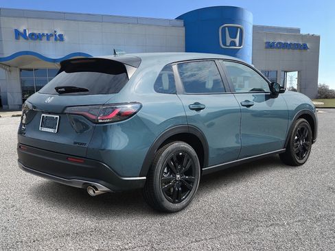 New 2027 Honda HR-V Sport image 4