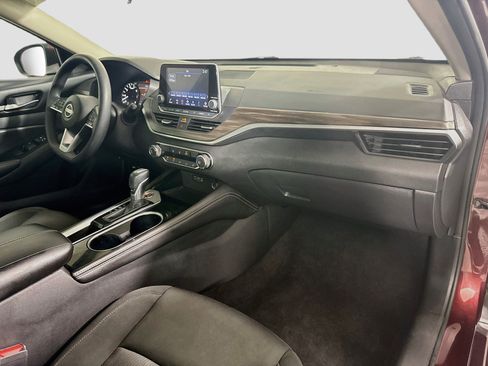 Used 2023 Nissan Altima 2.5 SV FWD image 30