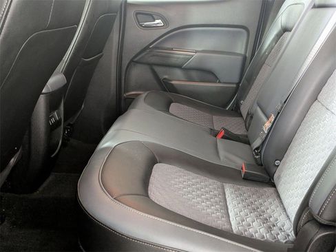 Used 2018 Chevrolet Colorado Z71 image 25