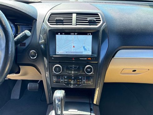 Used 2017 Ford Explorer XLT w/ Equipment Group 202A image 22