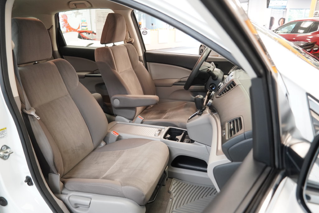 Used 2014 Honda CR-V LX image 32