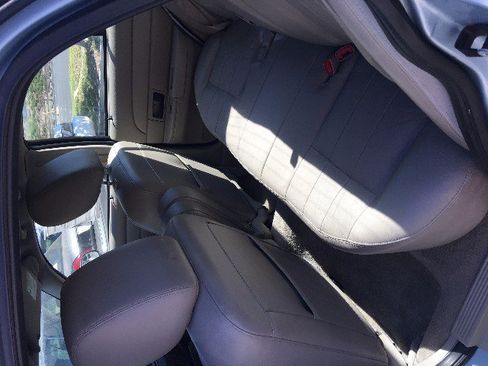 Used 2011 Ford Crown Victoria LX w/ Comfort Appearance Pkg image 4